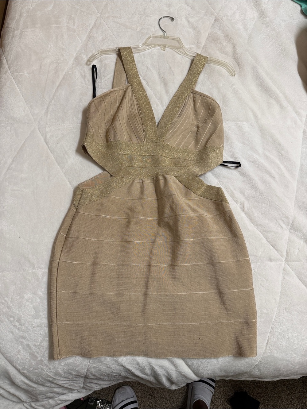 Bebe Gold V-Neck Bandage Dress - Elegant Evening Wear - new with tags